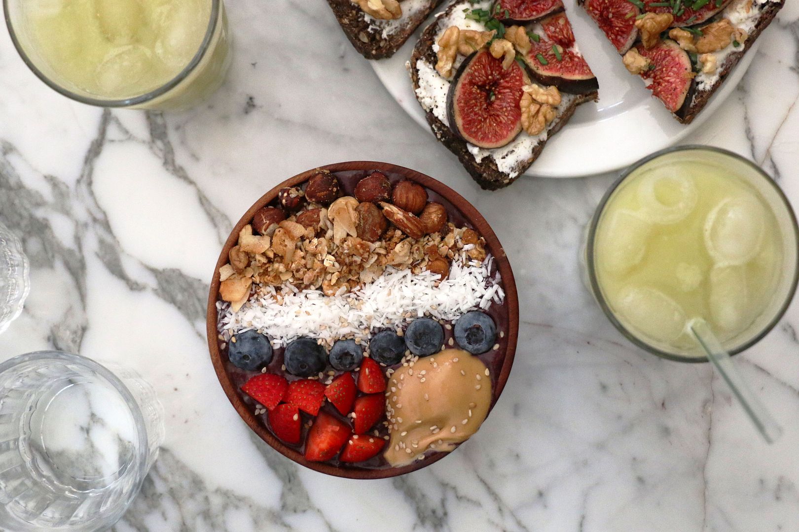 Le Top des Açaï Bowls de Paris Le Canard Ivre